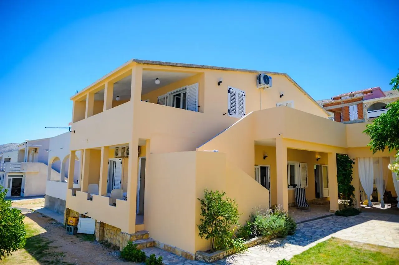 Apartments Lux Pag Pag Town